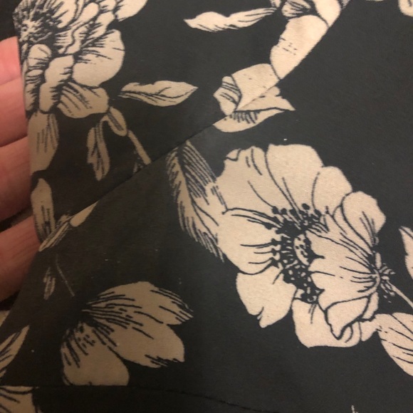 Forever 21 Floral Pastel Top 💕✨ - Picture 5 of 5